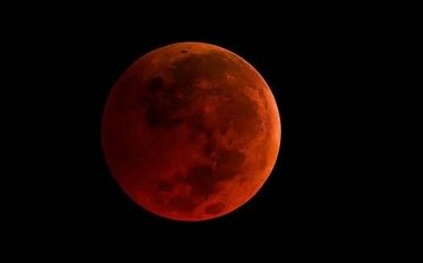 "Голубое кровавое суперлуние": украинцы впервые за 150 лет увидят редкое зрелище
