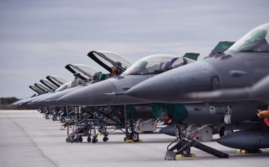В ОП спрогнозували терміни отримання F-16 від західних партнерів