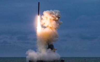 Армия РФ держит корабль с Калибрами в Черном море — ОК "Юг"