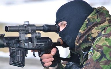 Український снайпер ліквідував російського військового на Донбасі: опубліковано відео