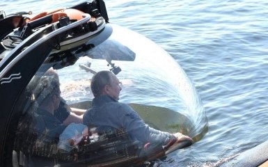 Путін почав стягувати підводні човни до берегів Криму