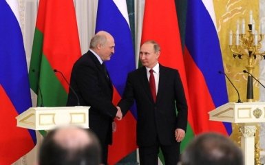Літак Лукашенка вилетів у бік Росії, однак потім сталося непередбачуване