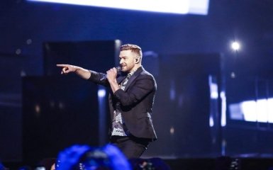 Американский певец выступил с новой песней в финале Евровидения: опубликованы фото