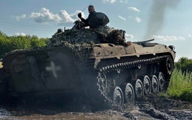 Україна змінила тактику контрнаступу після значних втрат техніки — NYT