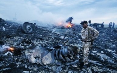Обломки сбитого на Донбассе Boeing "упадут" на Россию Путина - журналист из РФ