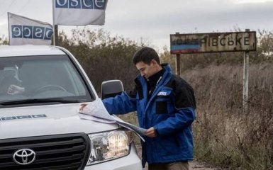 Бойовики "ДНР" незаконно розмістили озброєння неподалік від окупованого Донецька