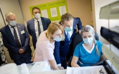 РФ украла проект вакцины AstraZeneca для разработки "Спутника V" — СМИ
