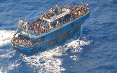 Вблизи Греции затонуло судно с мигрантами. Есть жертвы