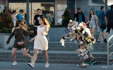 В Киеве сняли вирусный видеоролик о борьбе с мусором