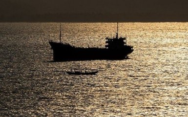 У відповідь на погрози Порошенко: стало відомо про нові провокації Росії в Азовському морі