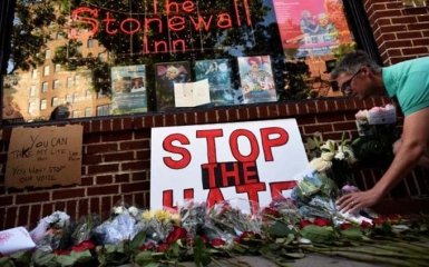 Жорстокий розстріл людей в Орландо: з'явилося відео перших секунд трагедії