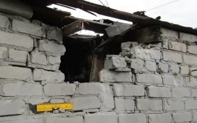 Боевики ЛНР обстреляли жилые дома Попасной: появились фото и видео последствий