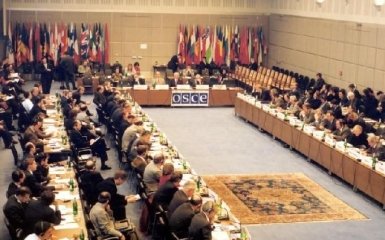 Постійна рада ОБСЄ збирається для обговорення ескалації навколо України