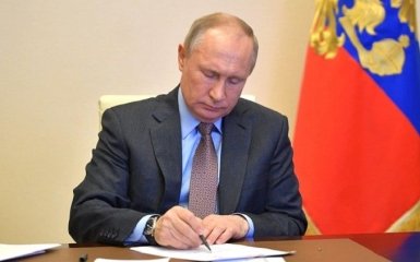 Путин подтвердил свое намерение применить армию за границей РФ