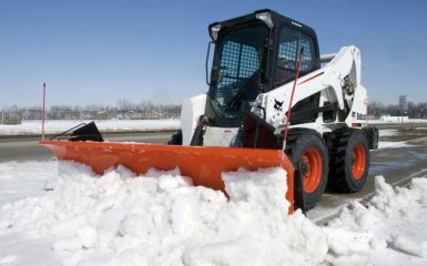 Київавтодор продовжує роботи з прибирання снігу