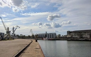 Украина просит Турцию проверить еще три судна РФ на наличие ворованного зерна