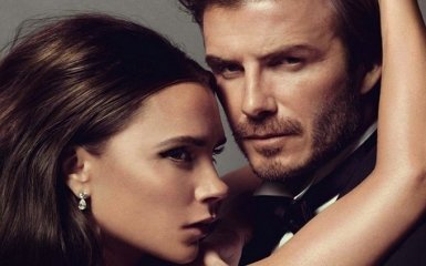 Жену известного футболиста признали самой стильной путешественницей мира: опубликованы фото