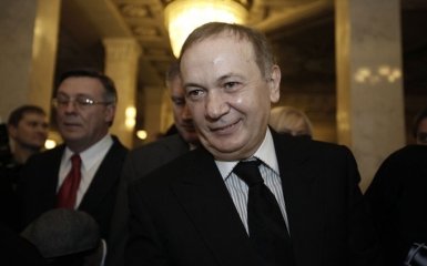 Одиозным соратником Януковича снова занялся Интерпол: появилось фото