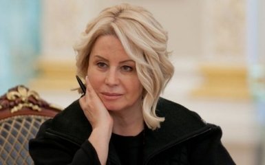Экс-соратница Януковича снова сменила образ и развеселила сеть: появилось фото