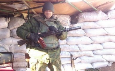 На Донбассе поймали боевика с наградами от главарей ДНР: появились фото и видео