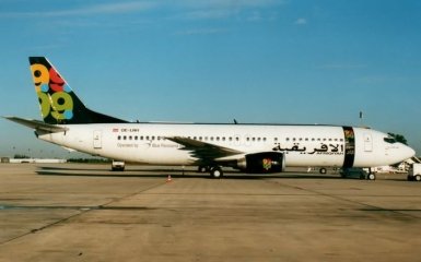 Угон ливийского самолета: появились новые подробности, фото и видео
