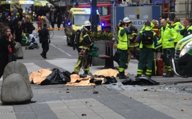 Теракт в Стокгольме: все подробности, фото и видео