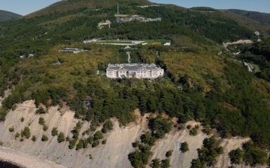Песков впервые допустил существование дворца Путина в Геленджике
