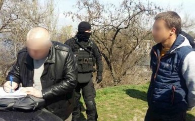 Задержание полицейских на Днепропетровщине: появились фото, видео и новые подробности
