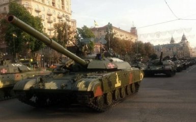 Репетиция военного парада в Киеве: появились впечатляющие видео