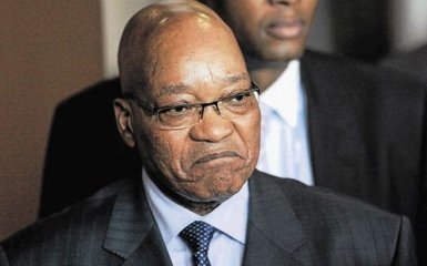 Президенту ПАР дали два дні на складення повноважень