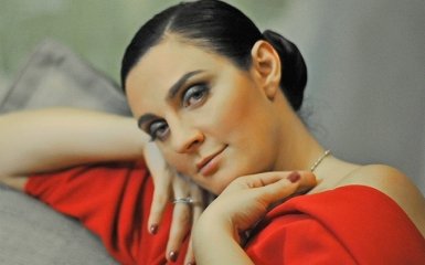 Российская певица заявила, что не едет в Украину из-за Порошенко