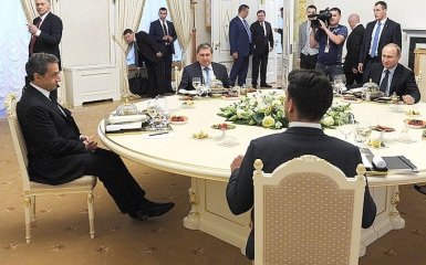 Путин накормил своего друга таинственным блюдом: в соцсетях смеются