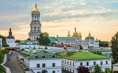 Имущество Киево-Печерской Лавры снова принадлежит государству