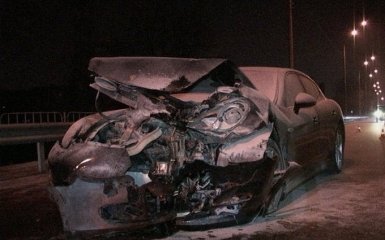 Заместитель Кличко попал в аварию на своем Porsche: обнародовано фото и видео