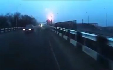 Появилось впечатляющее видео обстрела на оккупированном Донбассе
