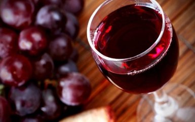 Червоне вино захистить зуби від карієсу