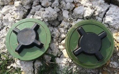 СБУ обнаружила в зоне АТО российские мины, запрещенные Оттавской конвенцией: появились фото