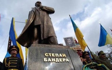 В Украине очень просто объяснили, почему россияне не любят Бандеру
