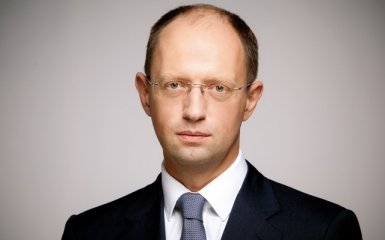 Рада не смогла отправить Кабмин Яценюка в отставку