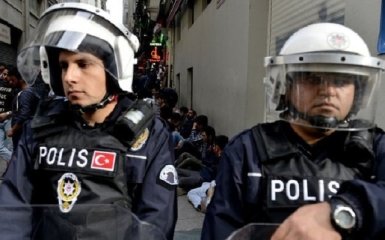 Полиция Турции задержала подозреваемых в вербовке добровольцев в ИГИЛ