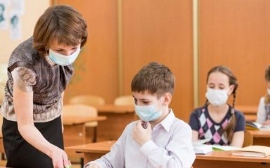 Тисячі шкіл не досягли необхідного показника вакцинації – МОЗ назвало цифру