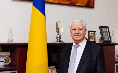 У Зеленского объяснили скопление войск РФ у границ Украины