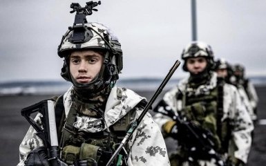 У НАТО заговорили про розміщення сотень тисяч військових на кордоні з РФ