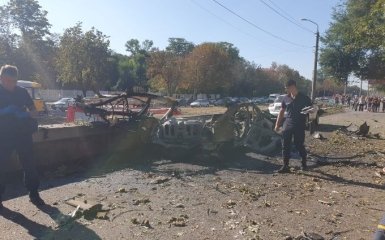 В Днепре посреди улицы взорвалось авто — полиция расследует как теракт