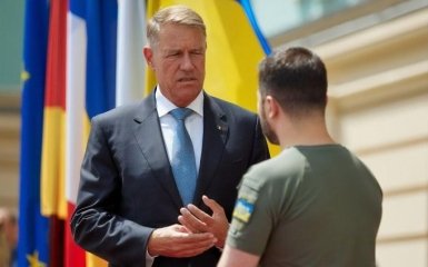 Ризик для безпеки в Чорному морі. Президент Румунії засудив удар РФ по порту Рені
