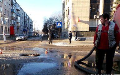 Місто на Донбасі затопило питною водою: з'явилися фото з місця подій