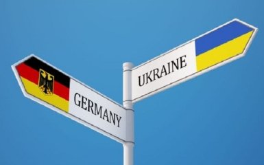 ФРН продовжить докладати зусиль для вирішення ситуації в Україні - дипломат