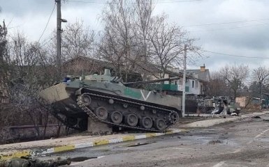 Усе з землею рівняти: розвідка перехопила розмову окупанта про нові накази Путіна