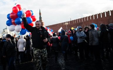 В России "Крымнашу" посвятили концерт с попсой и Жириновским: опубликованы фото и видео