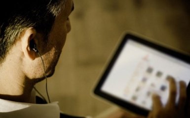 Инженеры предлагают распознавать хозяина смартфона по уху